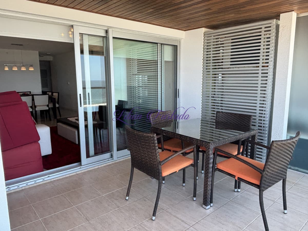 Apartamento en Punta del Este, Aidy Grill - Lilian Furtado Negocios Inmobiliarios