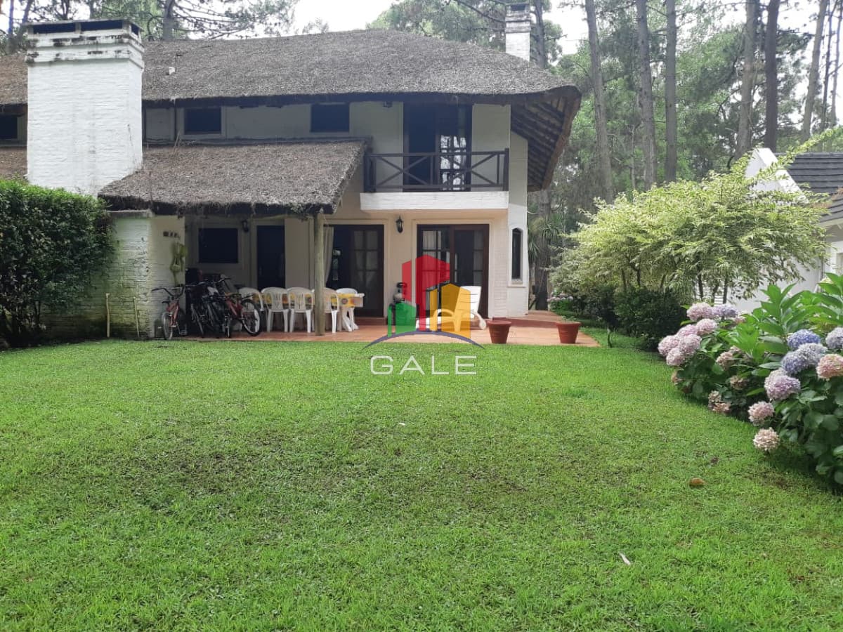 Gale Propiedades & Escribanía Casa ID.4615 - Casa en venta en el Complejo Solanas