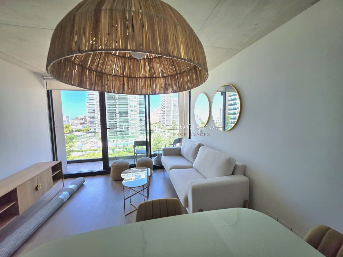 Apartamento en venta 2 dormitorios en Torres del este