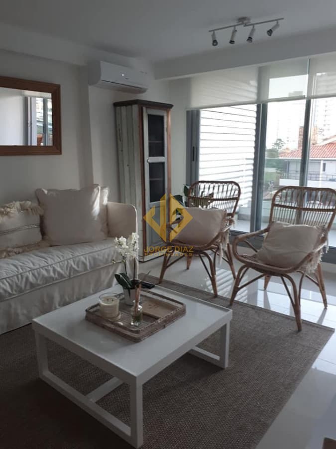 Apartamento practicamente a estrenar