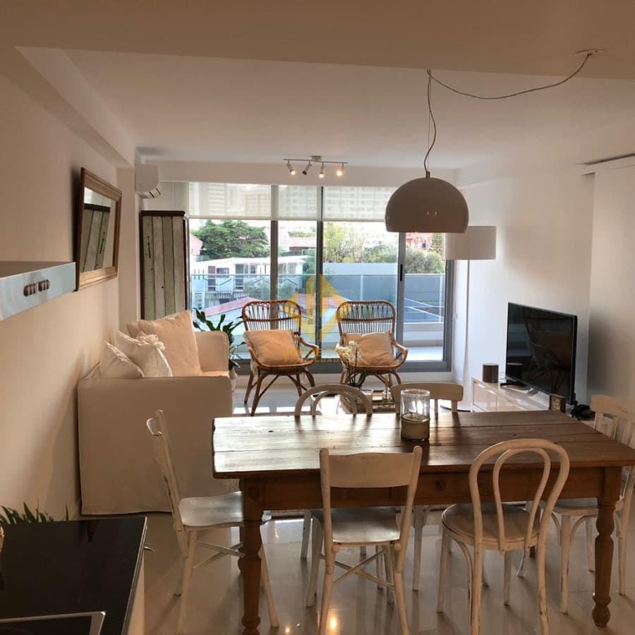 Apartamento practicamente a estrenar