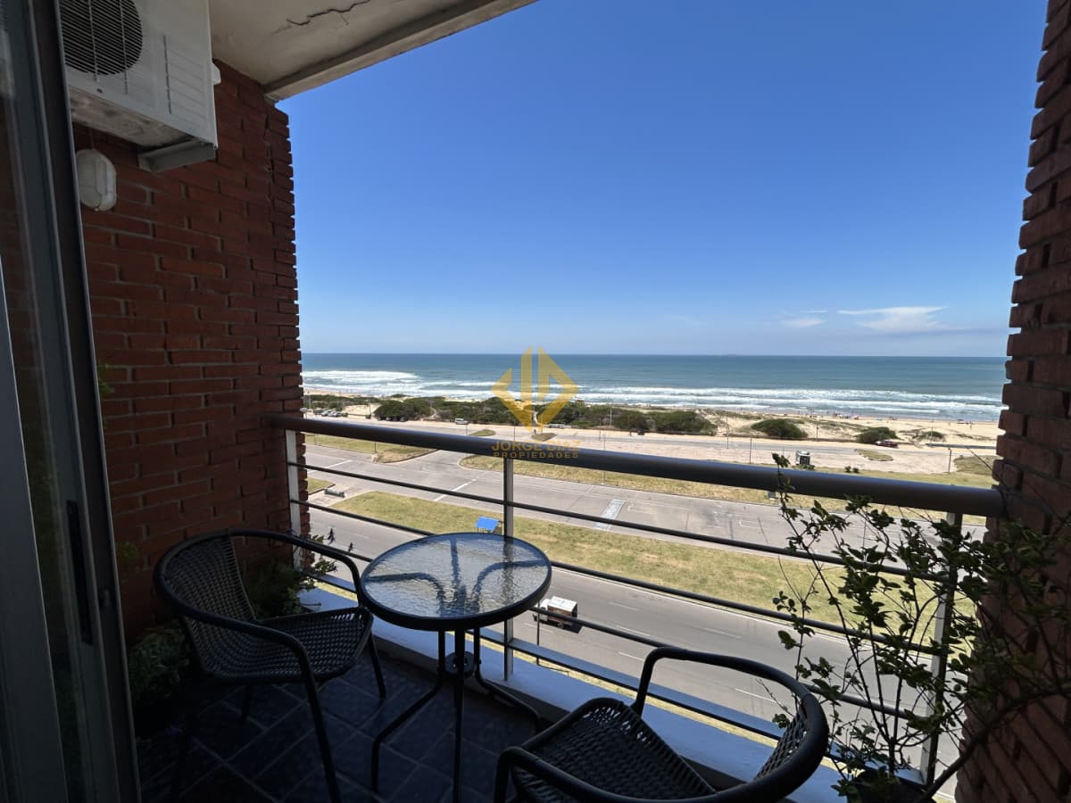 Apartamento 2 Dormitorios Frente Al Mar Marenostrum Playa Brava Punta del Este