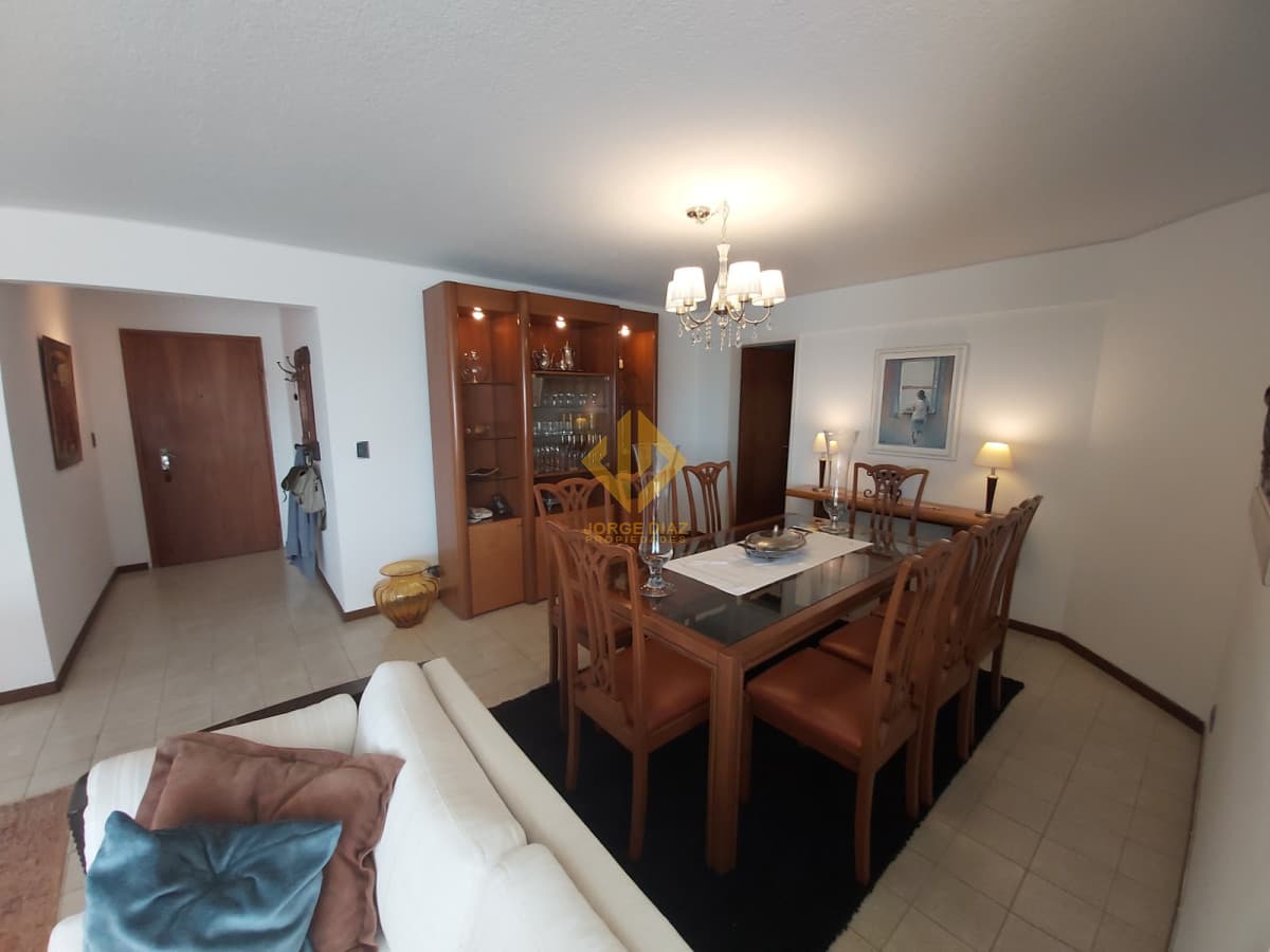 Torre emblemática  con amenities variados