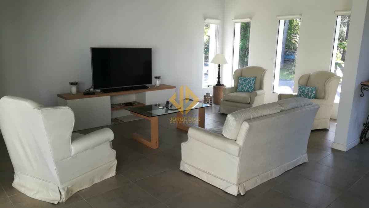 A 700 metros de la playa Brava y del centro de Punta del Este