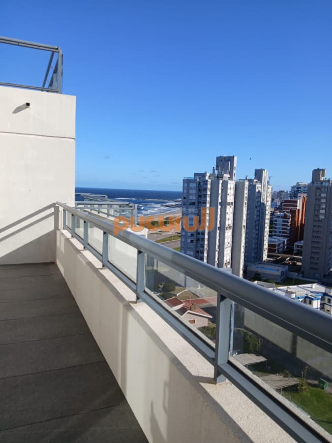 Penthouse de 2 dorm. en Torre Gauguin en Siglo Sol II