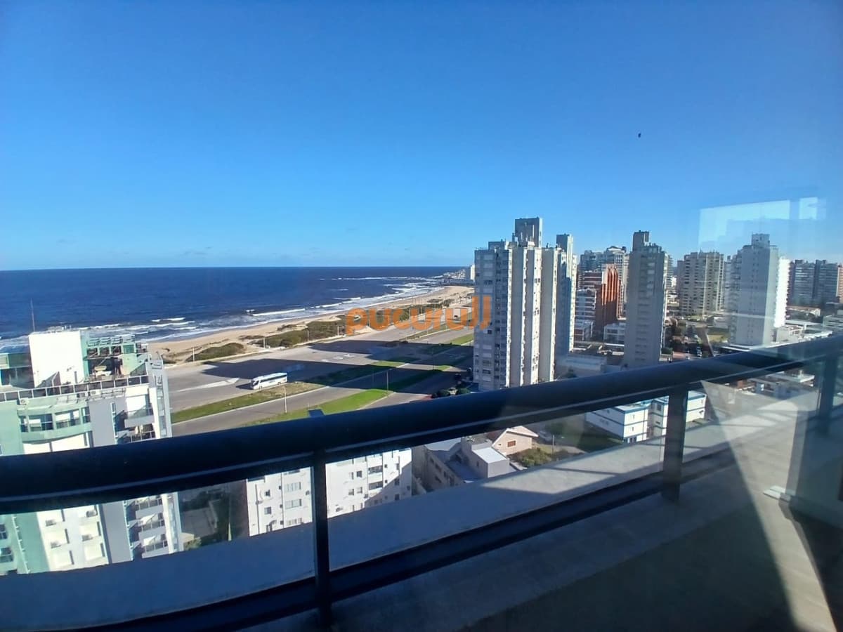 Penthouse de 2 dorm. en Torre Gauguin en Siglo Sol II