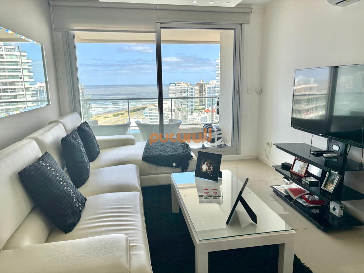 ? PISO ALTO — Apartamento 2 dormitorios en Wind Tower
