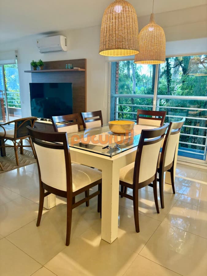 Apartamento de 2 dormitorios en Edificio Fairmont - Punta del Este