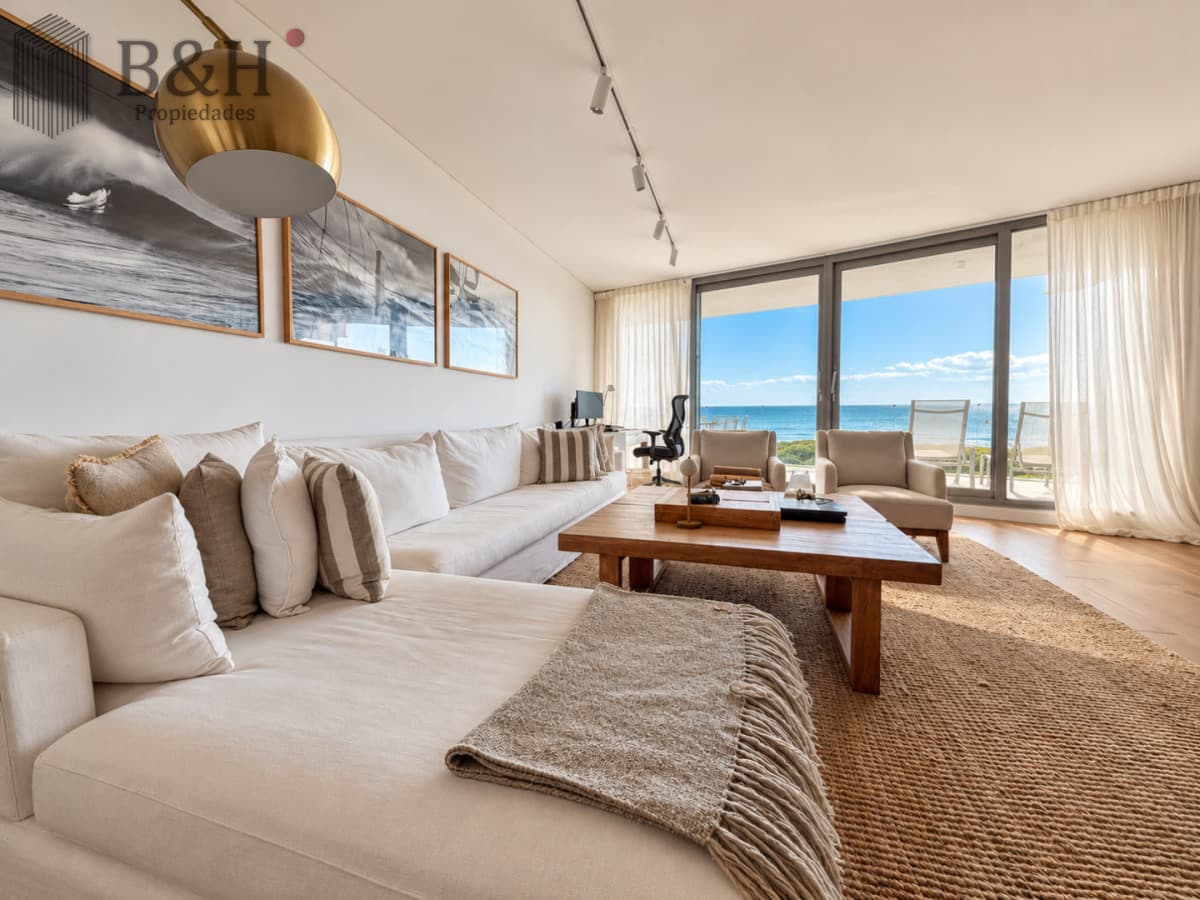Trump Tower Punta del Este | 3 Suites + Dependencia