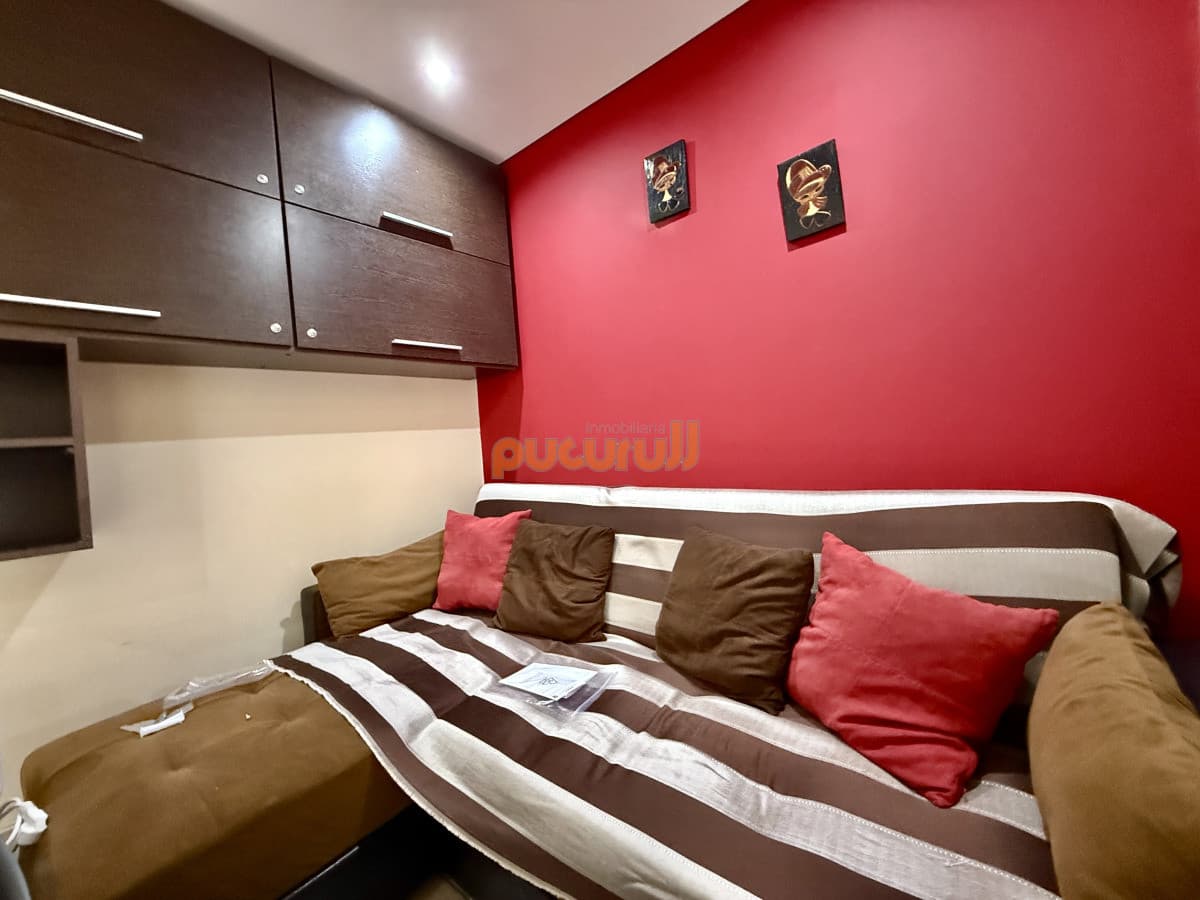 Apartamento a la venta en la Peninsulta - Punta del Este. ! dormitorio y medio. Garaje