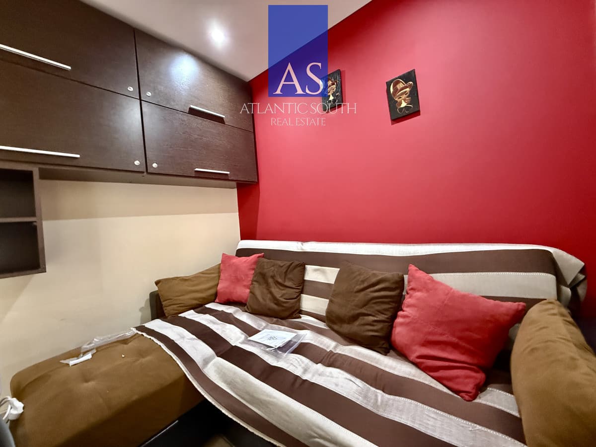Apartamento  1 dormitorio y medio reciclado con garage en la Península Punta del Este