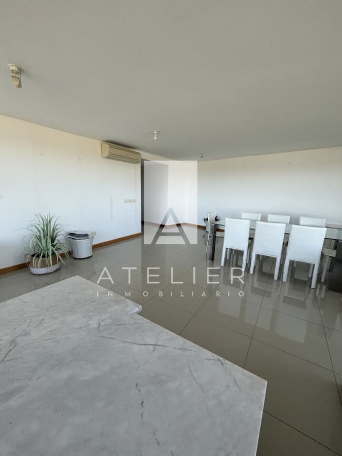 Apartamento esquinero en Blue Bird de 3 suite. Playa Brava - Punta del Este