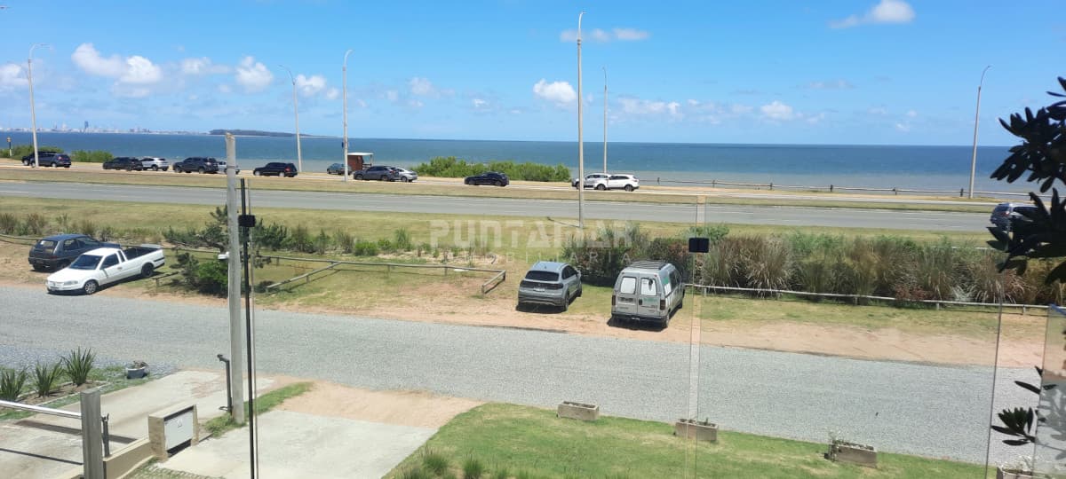 EXCLUSIVO DEPARTAMENTO DE 1 DORMITORIO FRENTE AL MAR  -