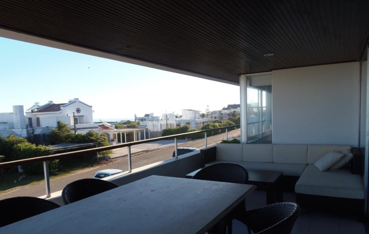Esturion residence  -
