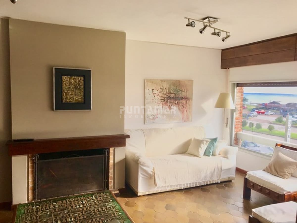 Apartamento en Mansa, 2 dormitorios *  -