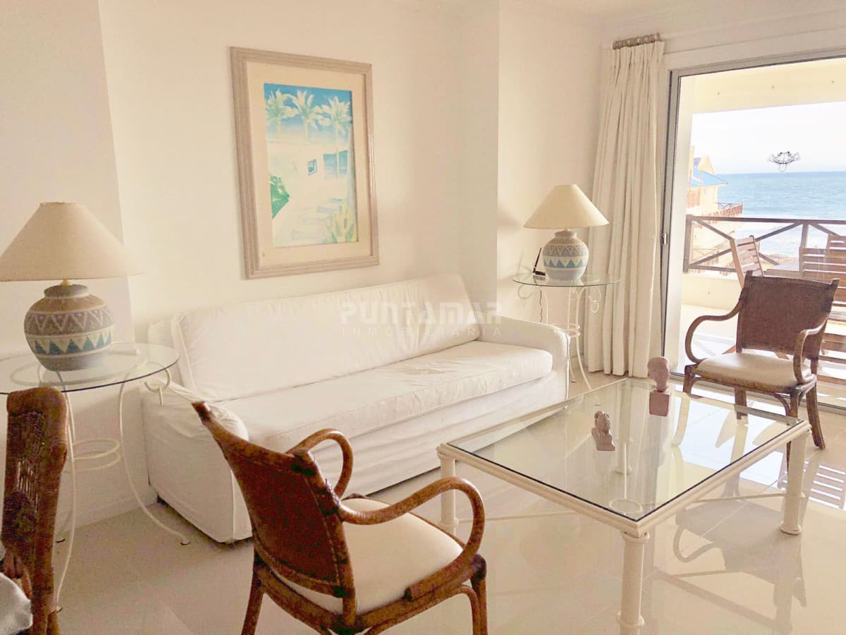 Apartamento ID.212564 - DEPARTAMENTO FRENTE A PLAYA BIKINI, EN EDIFICIO DE CATEGORIA