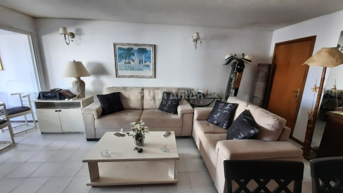 DEPARTAMENTO DE 2 DORMITORIOS EN LA BRAVA  -
