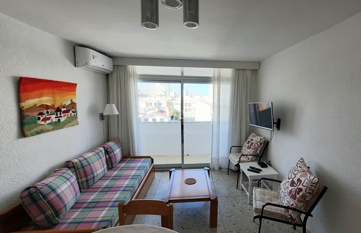 DEPARTAMENTO DE 2 DORMITORIOS EN LA PENINSULA  -