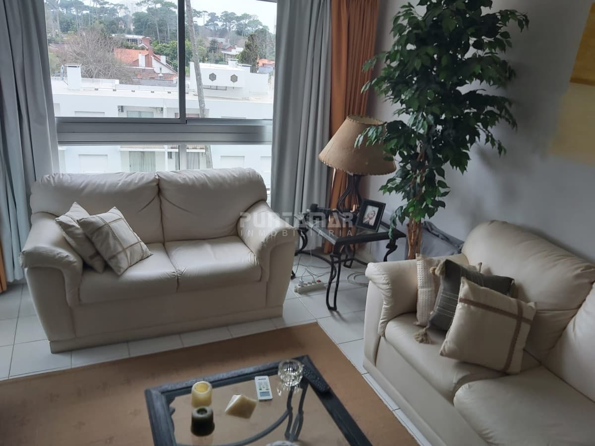 ALQUILER APARTAMENTO 2 DORMS EN LA MANSA A 100 MTS DEL MAR  -