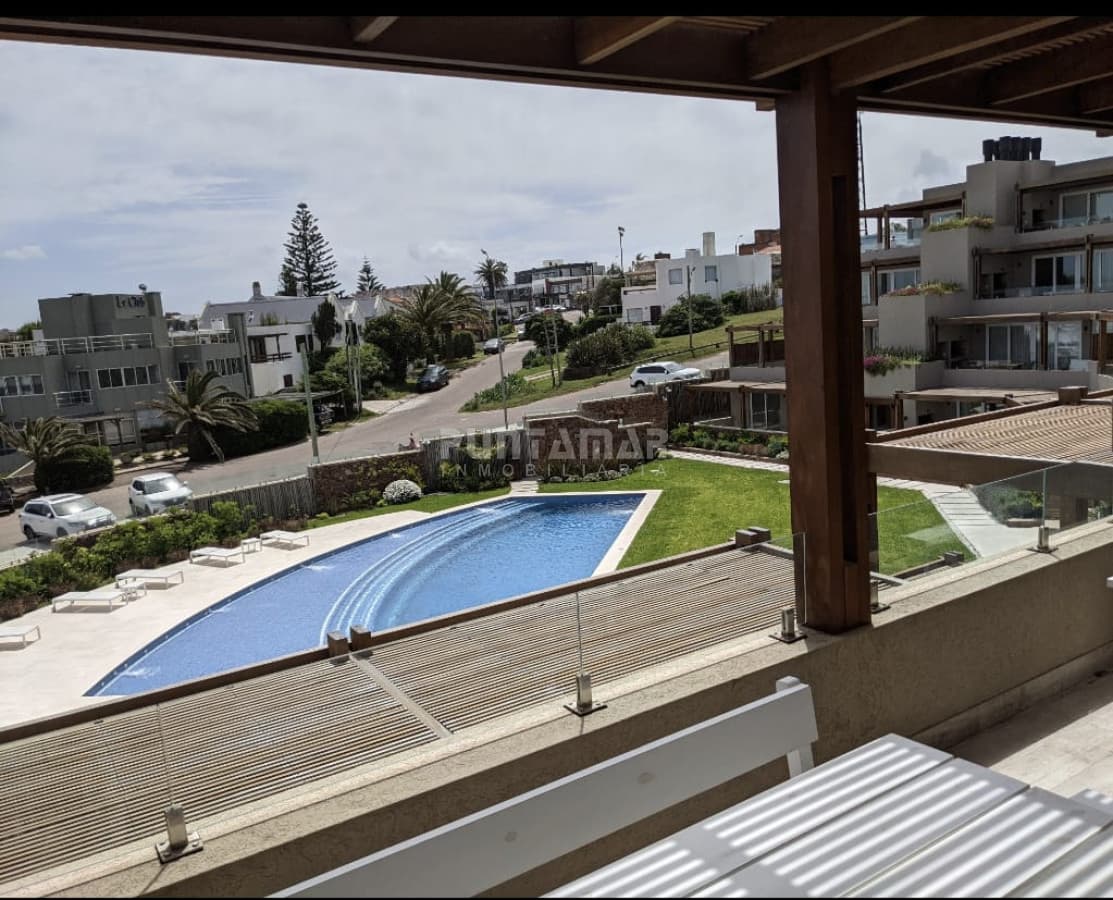 ALQUILER DEPARTAMENTO EN LA POSTA TRES DORMITORIOS  -