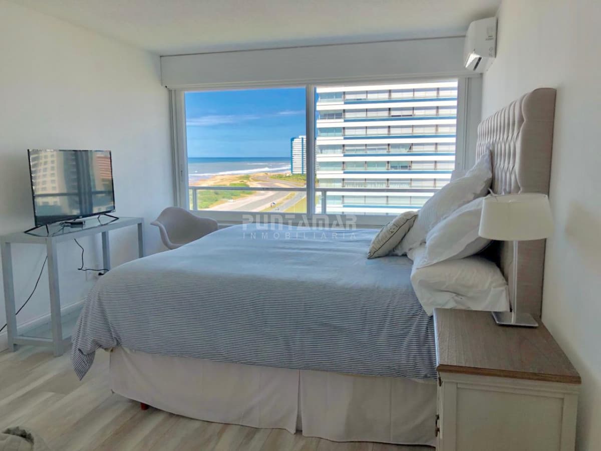 ALQUILER DEPARTAMENTO EN PUNTA DEL ESTE 3 DORMITORIOS  -