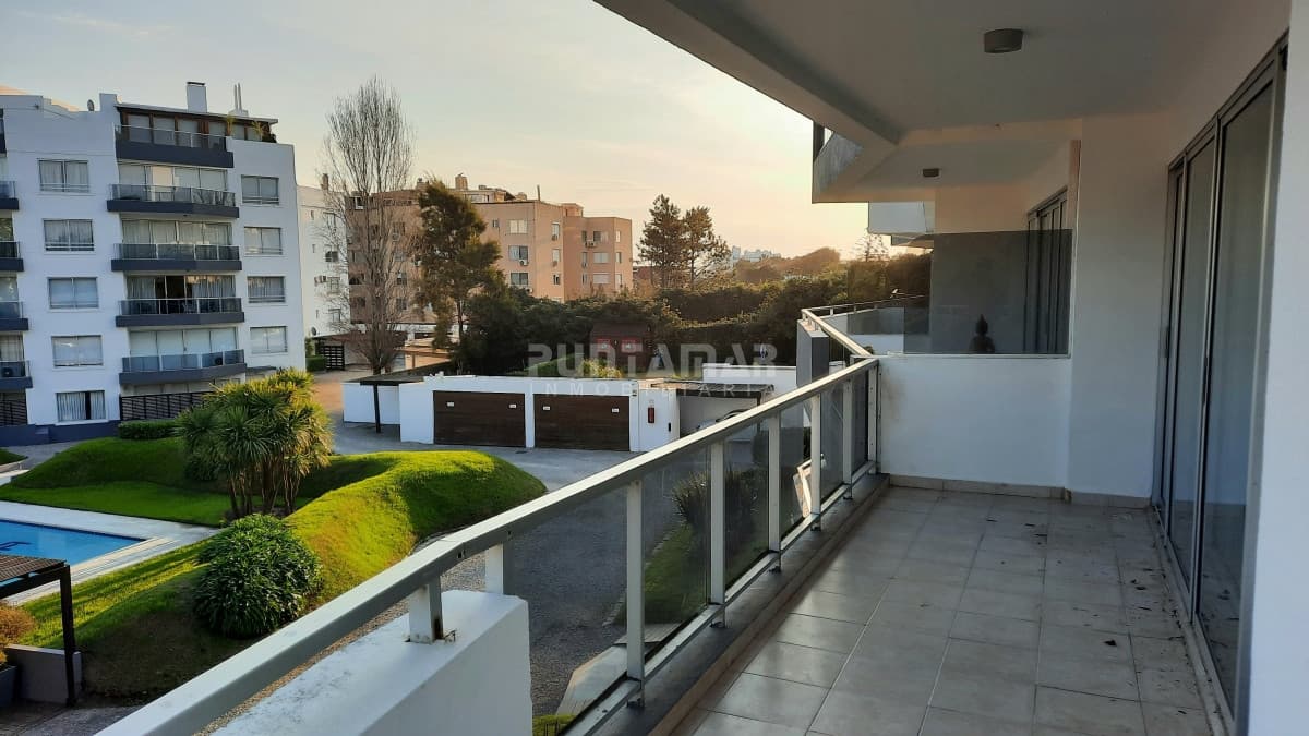 Apartamento ID.212989 - VENTA DEPARTAMENTO DE 3 DORMITORIOS FRENTE A LA MANSA
