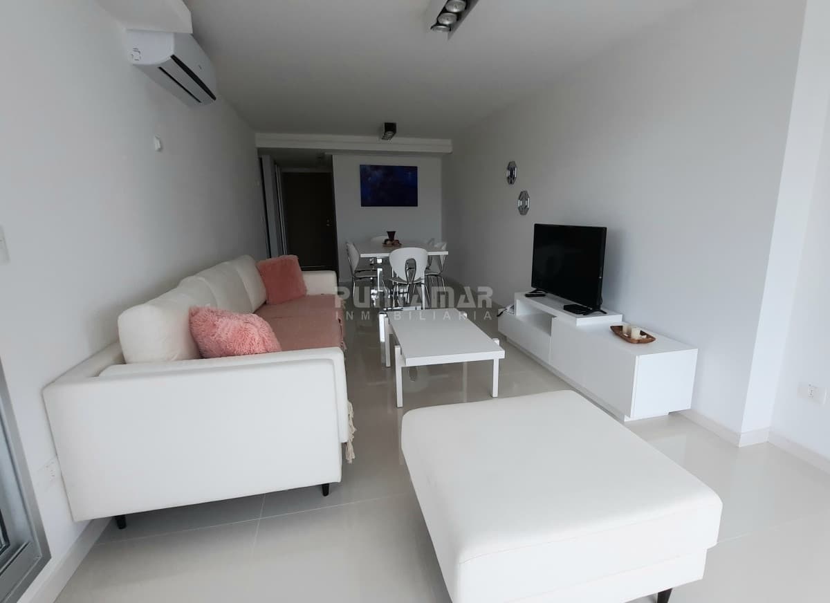 Apartamento ID.212792 - DEPARTAMENTO DE 2 DORMITORIOS CON DEPENDENCIA EN EDIFICIO DE CATEGORIA