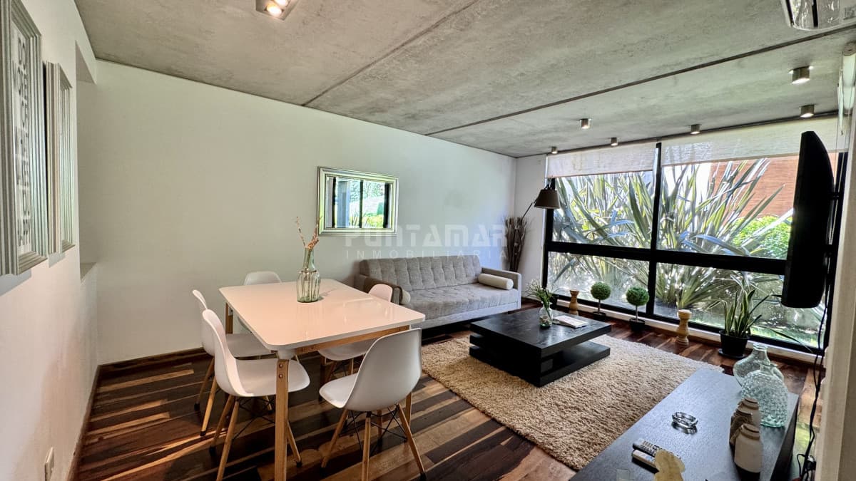 ALQUILER APARTAMENTO DE UN DORMITORIO EN EDIFICIO DE DISEÑO   -