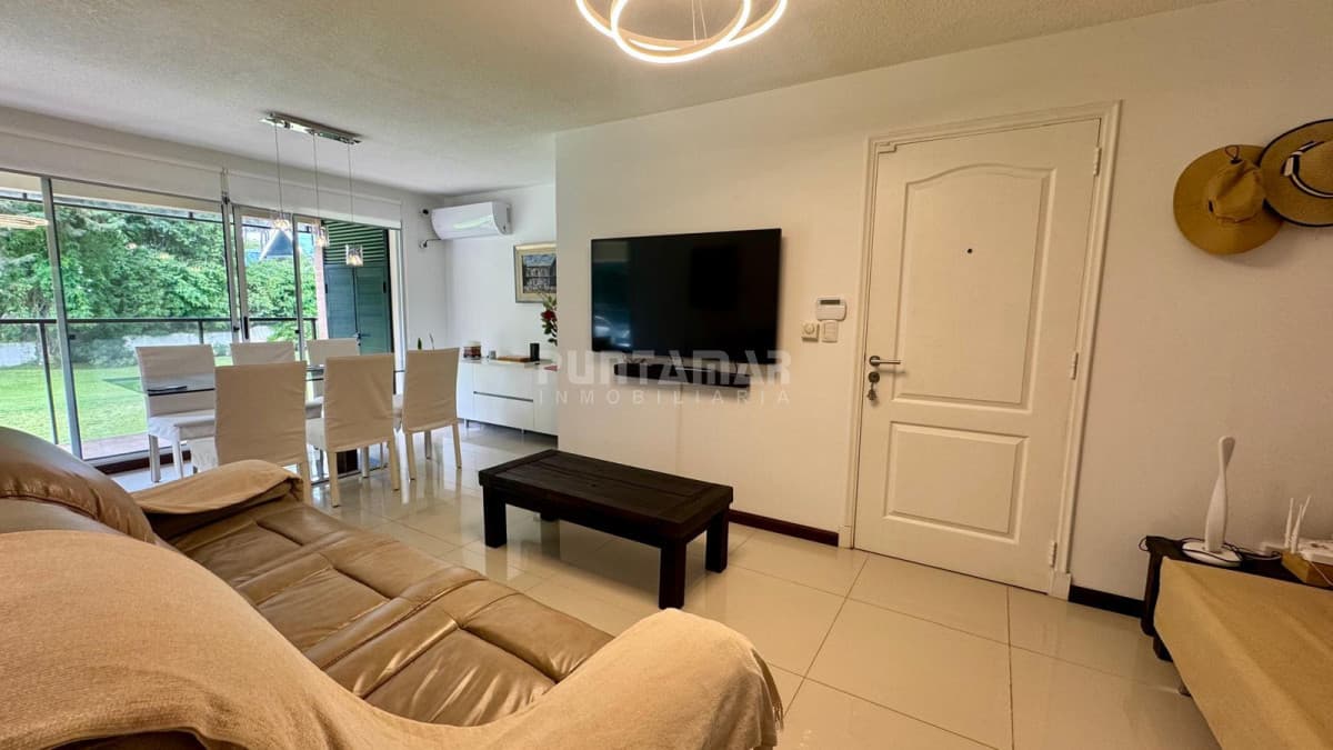 Apartamento ID.213856 - VENTA Y ALQUILER APARTAMENTO DE 2 DORMITORIOS A UNA CUADRA DEL MAR