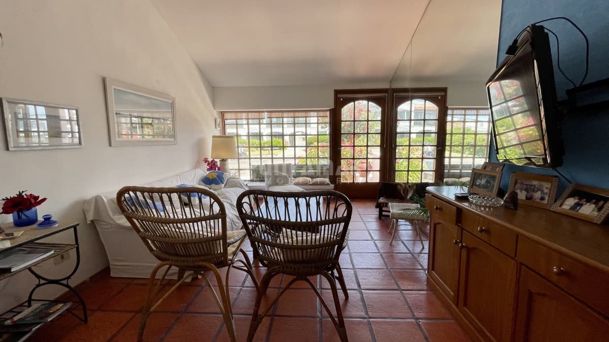 ALQUILER APARTAMENTO 2 DORMITORIOS EN LA BARRA A METROS DEL MAR  -