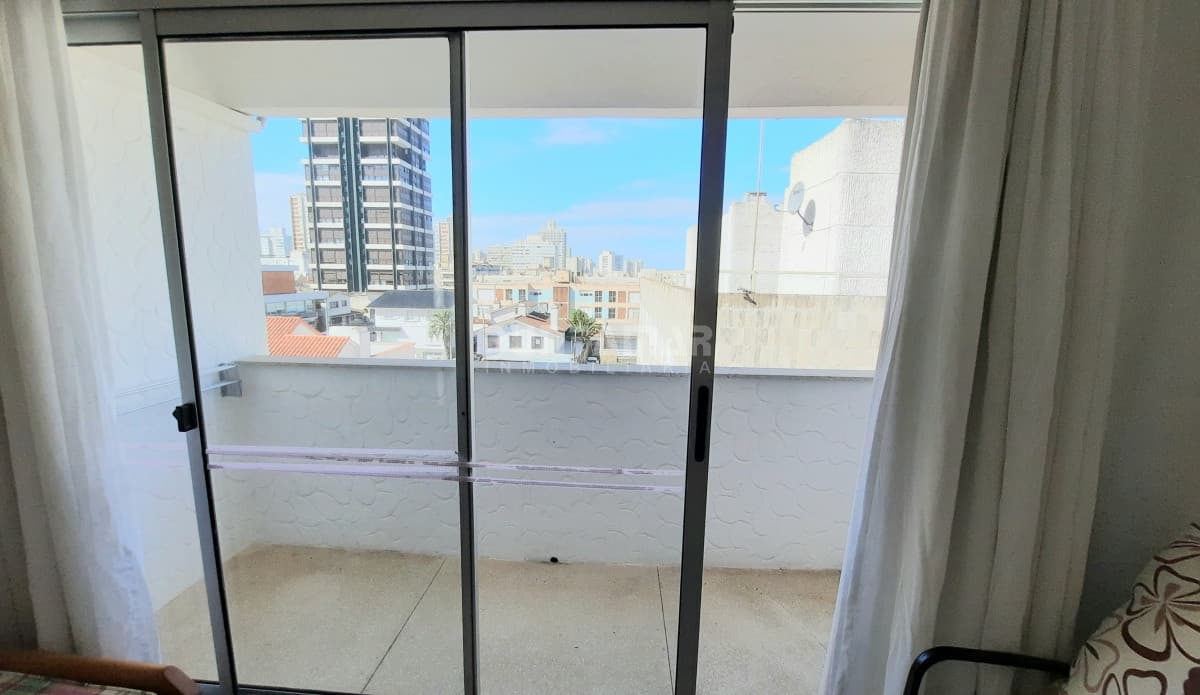 DEPARTAMENTO DE 2 DORMITORIOS EN LA PENINSULA  -