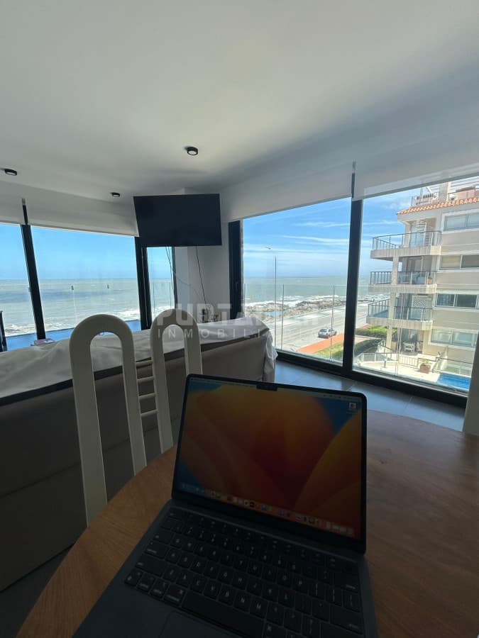 Departamento en alquiler edificio Bonaire, frente a Playa Brava, Península  -