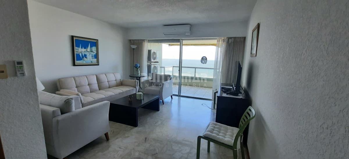 DEPARTAMENTO DE 3 DORMITORIOS CON VISTA AL MAR  -