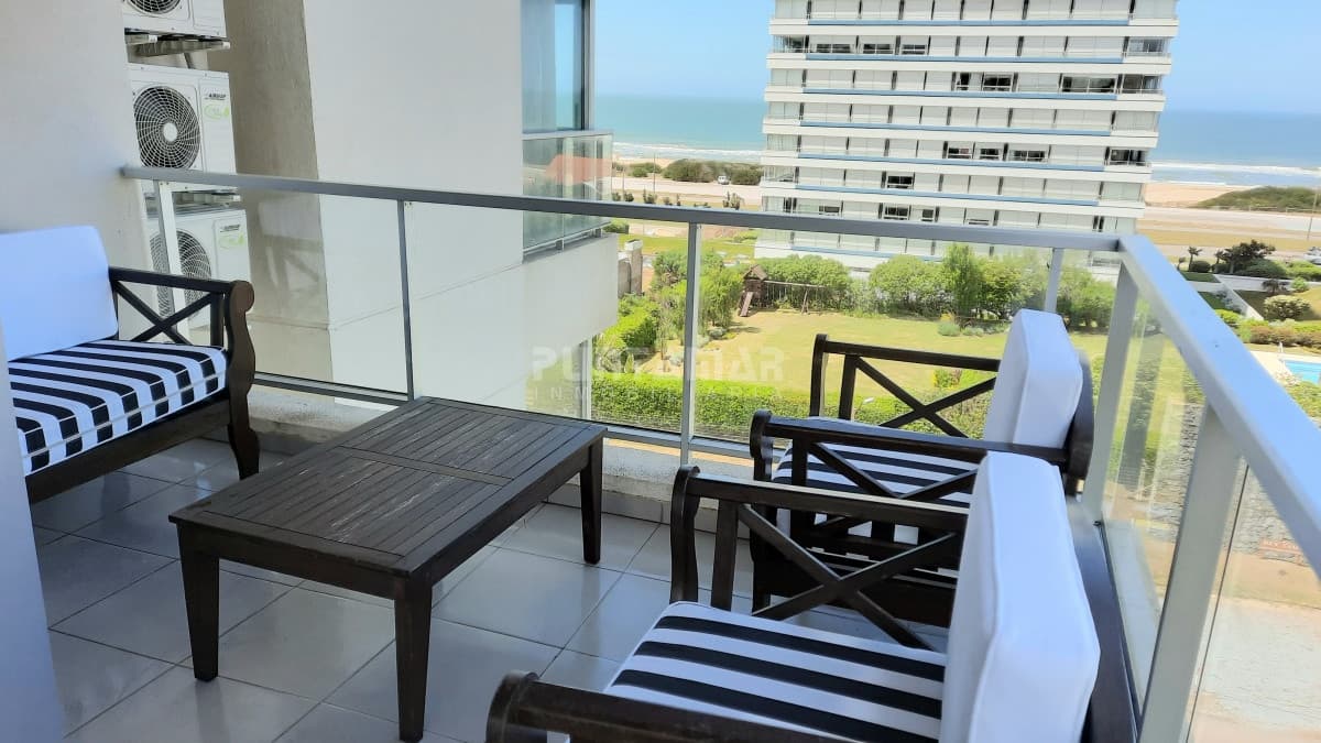 HERMOSO DEPARTAMENTO DE 2 DORMITORIOS EN PLAYA BRAVA   -