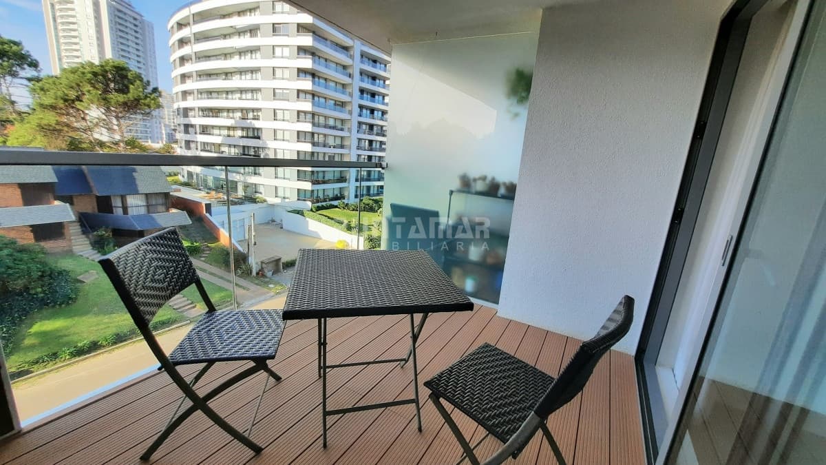 DEPARTAMENTO DE 2 DORMITORIOS CON BALCON   -
