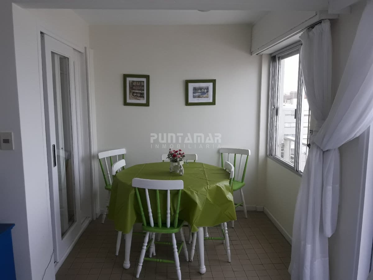 Apartamento en Peninsula, 2 dormitorios *  -