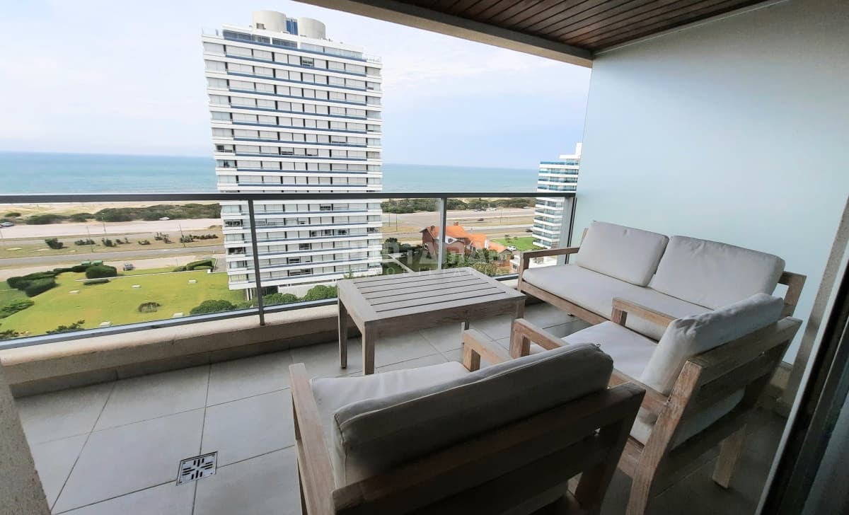 DEPARTAMENTO DE 2 DORMITORIOS CON VISTA AL MAR  -