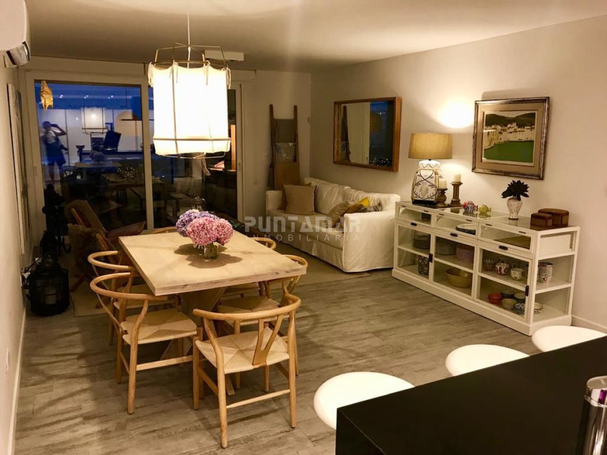 APARTAMENTO EN ALQUILER INVERNAL Y TEMPORAL, FRENTE AL MAR EN LA BARRA   -