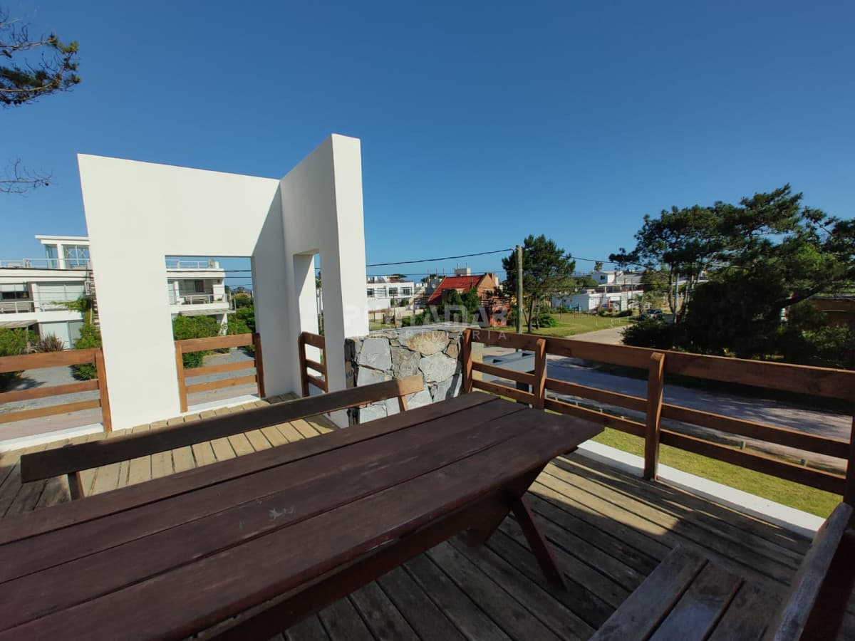 Departamento casita en Manantiales alquiler  -