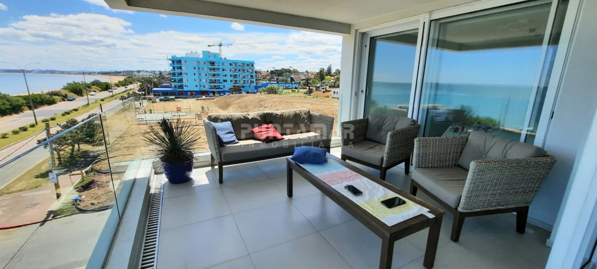 EXCLUSIVO DEPARTAMENTO DE 3 DORMITORIOS EN SUITE EN LA MANSA  -