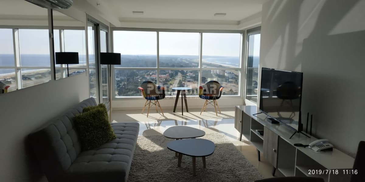 Departamento en alquiler Edificio Look Punta del Este  -