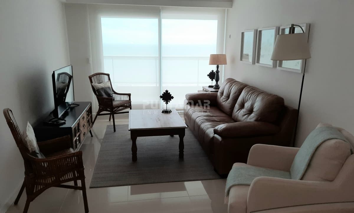 APARTAMENTO DE 2 DORMITORIOS EN SUITE EN EDIFICIO DE CATEGORIA   -