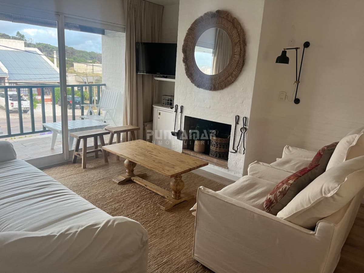 ALQUIER APARTAMENTO DE DOS DORM A METROS DEL MAR EN MONTOYA  -