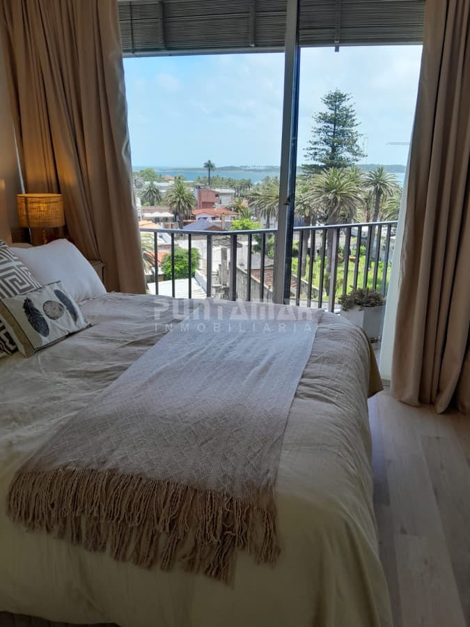 DEPARTAMENTO DE 1 DORMITORIO EN LA PENINSULA  -