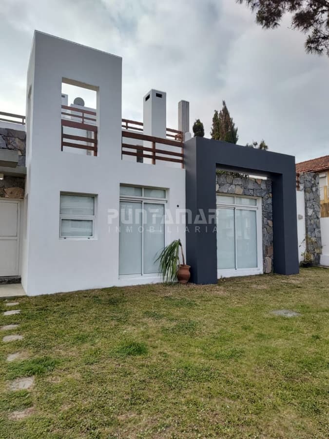 Departamento casita en Manantiales alquiler  -