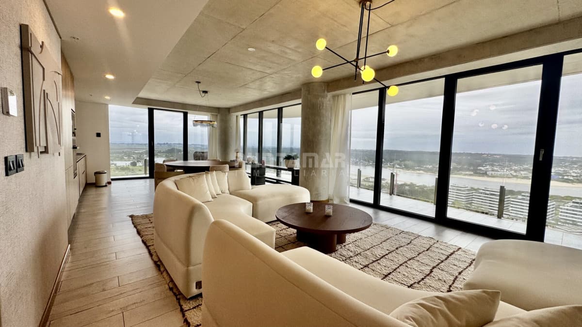 ALQUILER IMPONENTE APARTAMENTO 2 DORMITORIOS EN SURFSIDE  -