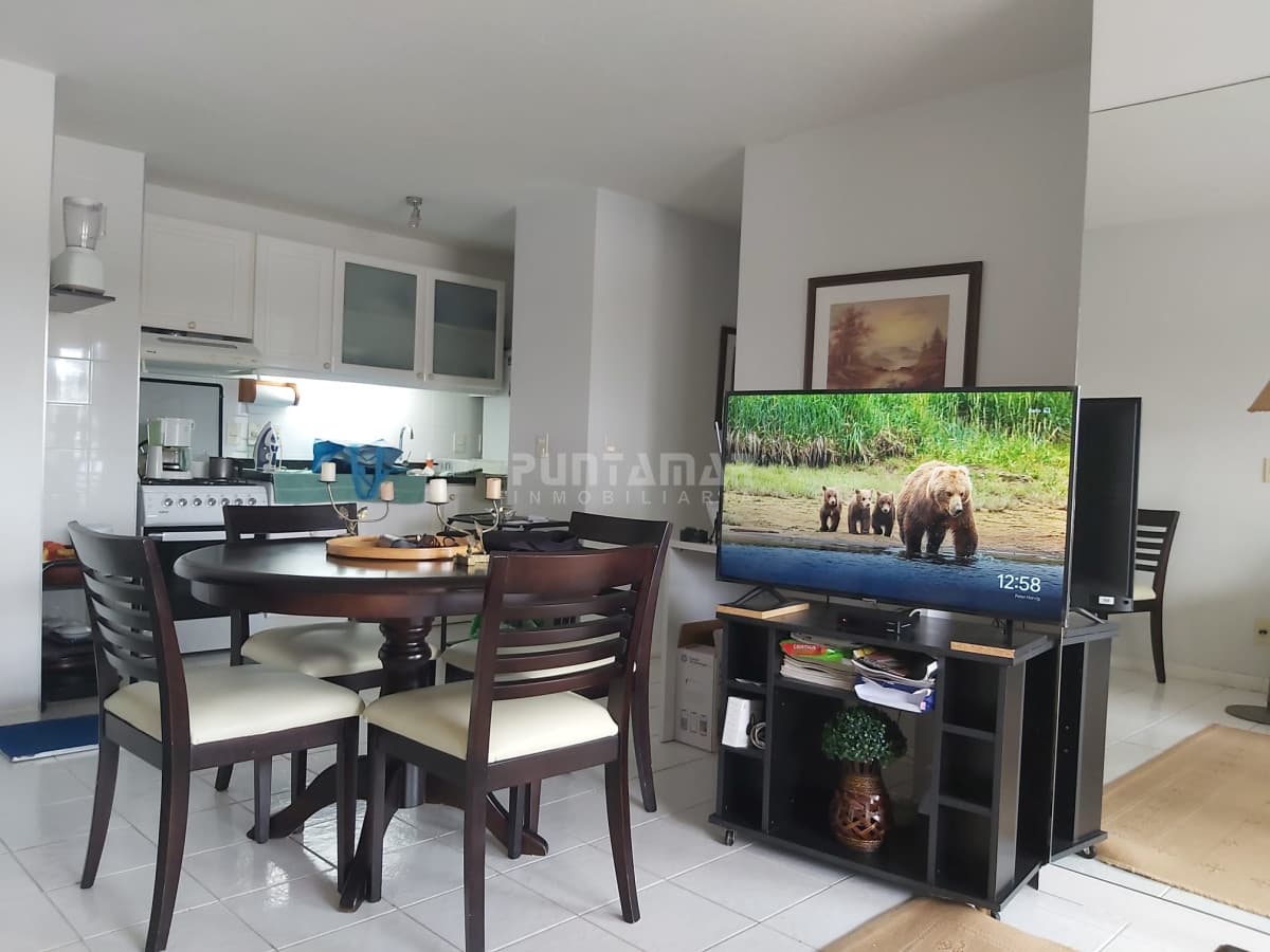 ALQUILER APARTAMENTO 2 DORMS EN LA MANSA A 100 MTS DEL MAR  -