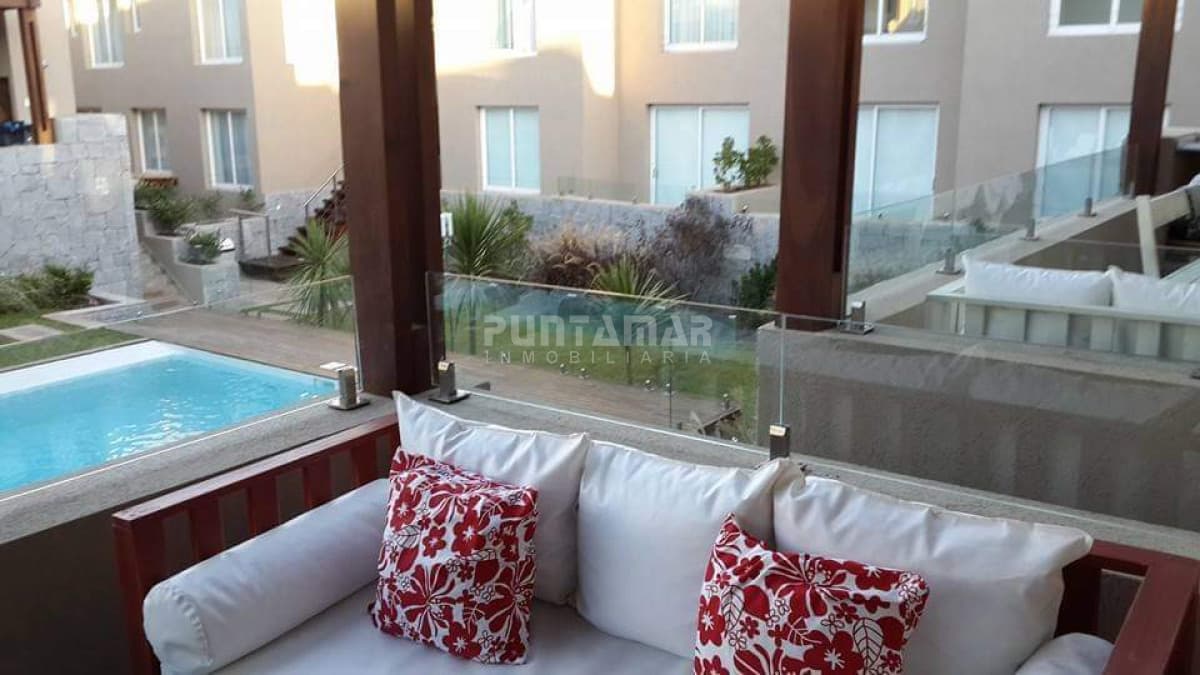 ALQUILER DE DEPARTAMENTO EN LA BARRA A METROS DEL MAR  -