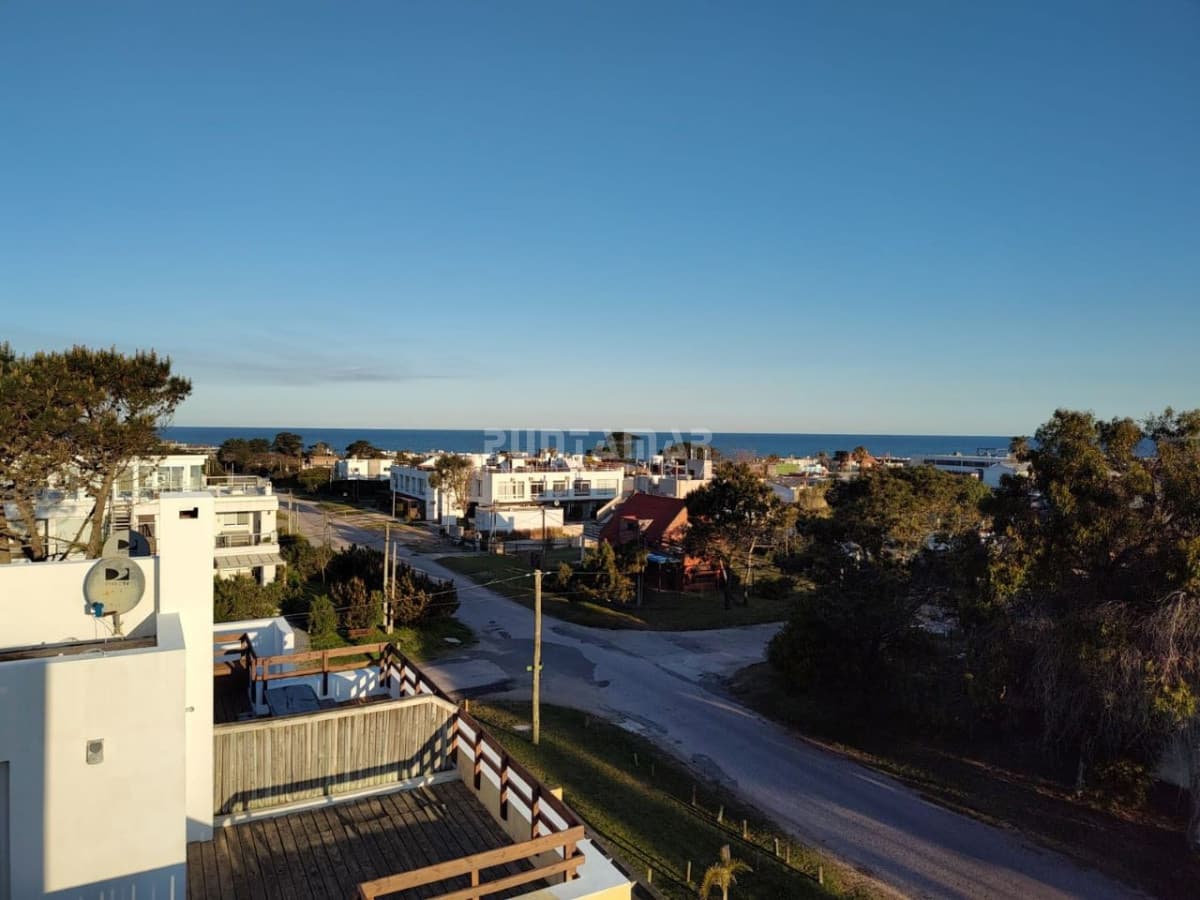 APARTAMENTO CASA EN ALQUILER MANANTIALES   -