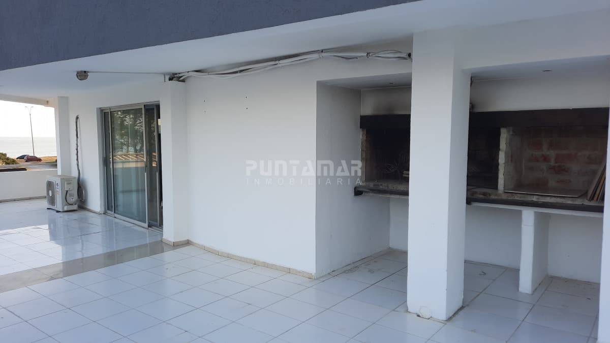 Apartamento ID.212989 - VENTA DEPARTAMENTO DE 3 DORMITORIOS FRENTE A LA MANSA